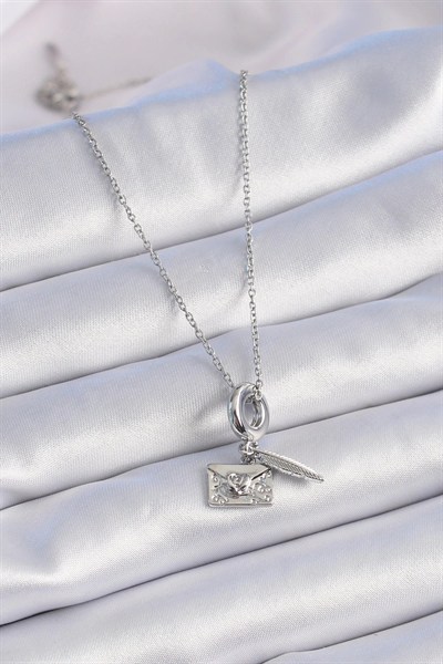 Mey İthalat® 316L Çelik Gümüş Renk Kalp Detay Mektup Figür Charm Model Kadın Kolye