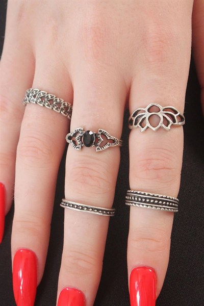 Mey İthalat® Gümüş Renk Lotus Model Siyah Kristal Taş Detay Bayan Yüzük Kombin