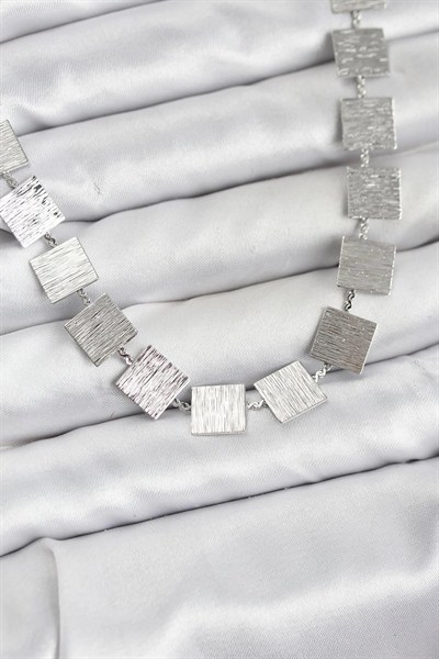 Mey İthalat® Kare Plaka Model Gümüş Renk Kadın Kolye