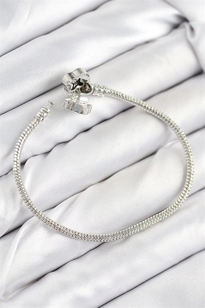 Mey İthalat® Pirinç Charm Zirkon Taşlı Yonca Model Gümüş Renk Kadın Bileklik