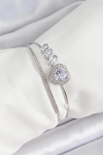 Mey İthalat® Pirinç Gümüş Renk Kalpli Zirkon Taşlı Kadın Bileklik