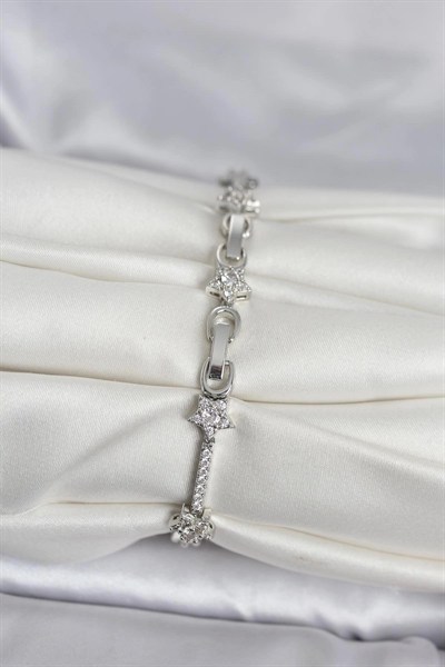 Mey İthalat® Pirinç Gümüş Renk Zirkon Taşlı Yıldız Model Kadın Bileklik