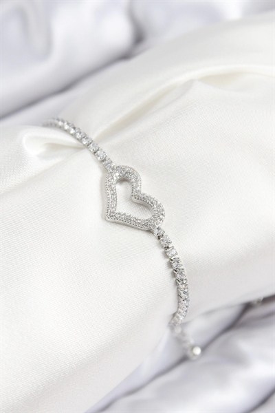 Mey İthalat® Pirinç Zirkon Taşlı Kalp Model Gümüş Renk Asansörlü Kadın Bileklik