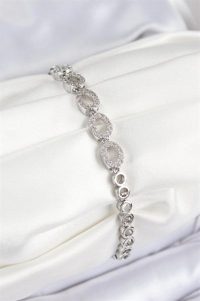 Mey İthalat® Pirinç Zirkon Taşlı Oval Model Gümüş Renk Kadın Bileklik