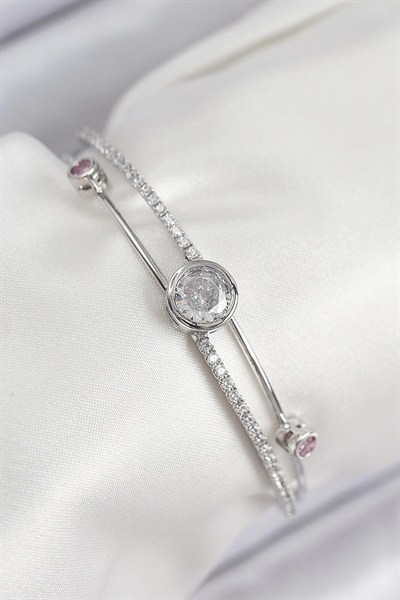 Mey İthalat® Pirinç Zirkon Taşlı Pırlanta Model Gümüş Renk Kadın Bileklik