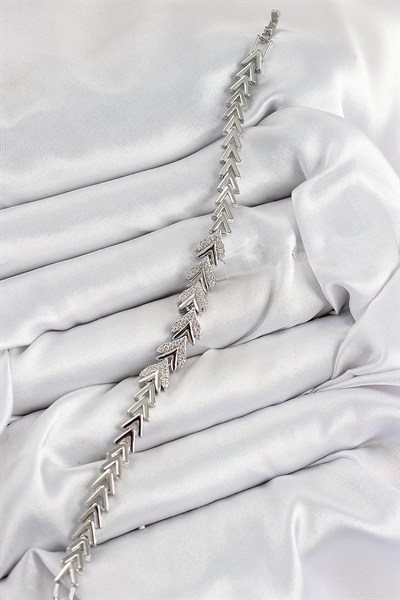 Mey İthalat® Pirinç Zirkon Taşlı Sıralı Ok Model Gümüş Renk Kadın Bileklik