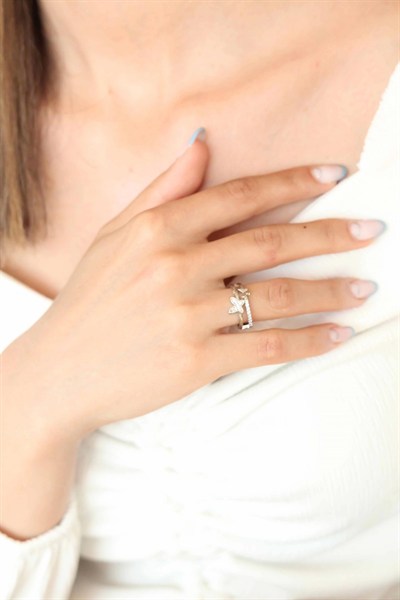 Mey İthalat® Zirkon Taşlı Gümüş Kaplama Kelebekli Kadın Yüzük