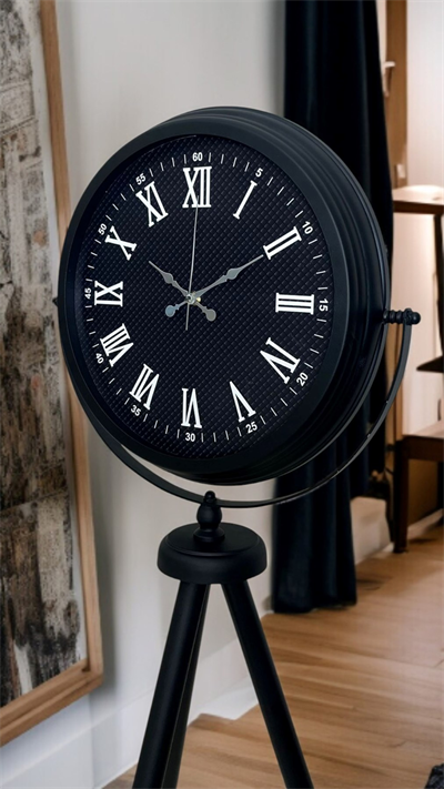 Midnight Black Tripod Ayaklı Saat