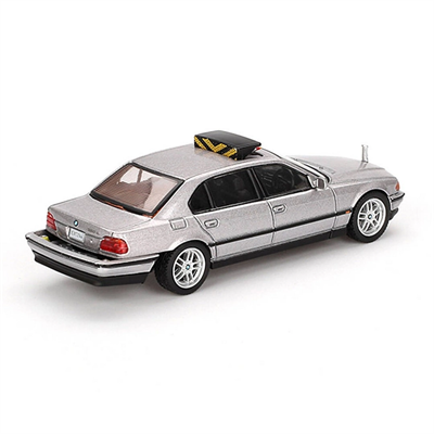 Mini GT 1/64 BMW 750IL Tomorrow Never Dies Blister Paket