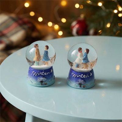 Mini Işıklı Kar Küresi - Sevimli Çift Tasarımlı - Winter Temalı