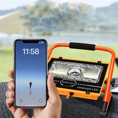P70 Led Solar Panel Şarjlı Taşınabilir Projektör 176 Smd + Yan Led Wt-734