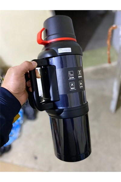 Paslanmaz çelik siyah termos 4 litre kutulu 48 saat yalıtım süresi gıda temasına uygun