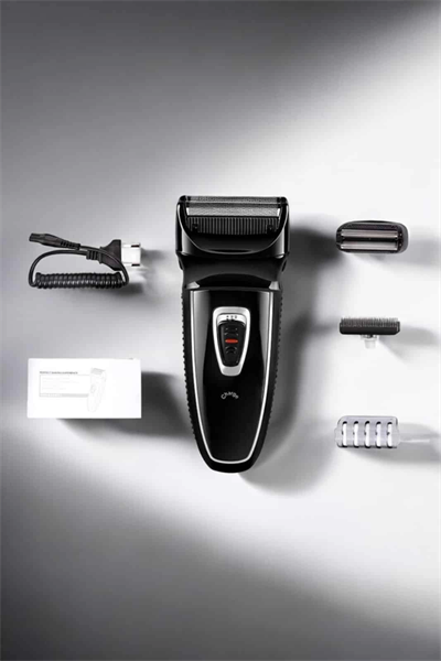 Profesyonel Erkeklere Özel Kişisel Bakım İçin Çok Yönlü Tıraş Çözümü