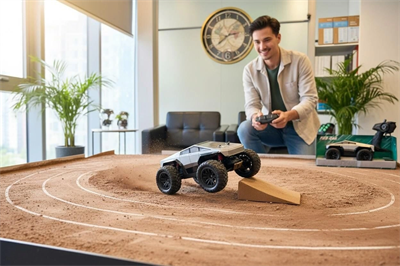 RQ3050 1:18 U/K TESLA PİKAP YÜKSEK HIZLI -ZRV