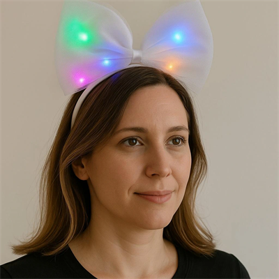 Rengarenk Led Işıklı Fiyonk Şekilli Tül Parti Tacı Beyaz Renk 25x25 Cm