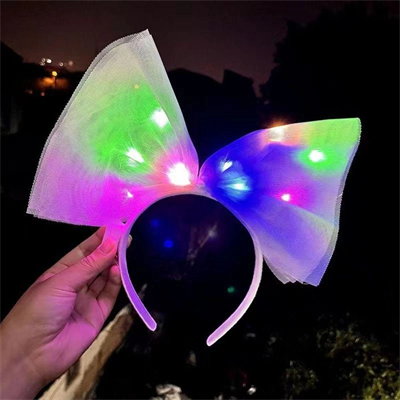 Rengarenk Led Işıklı Fiyonk Şekilli Tül Parti Tacı Beyaz Renk 25x25 Cm Bx40