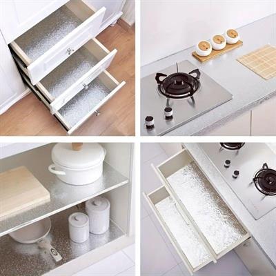 Rulo Gümüş Alüminyum Folyo Duvar Kağıdı, Kendinden Yapışkanlı Raf İçi, Su Geçirmez Folyo  2 mt x 60 cm (3936)