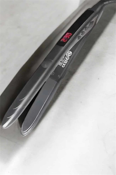 Saç Düzleştirici Led Ekranlı Isı Ayarlı Seramik Kaplama Profesyonel