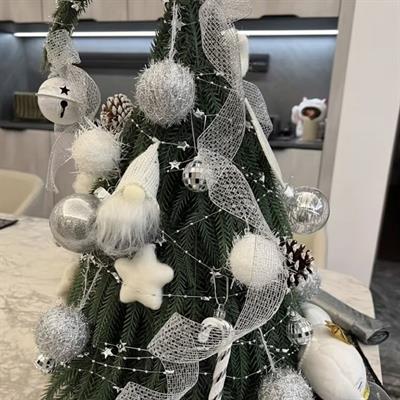 Saçaklı 3*3 Metre Yıldız Boncuklu Dekor Led USB Ev, Oda ve Organizasyon Dekoru hakkında ürün açıklaması (3936)