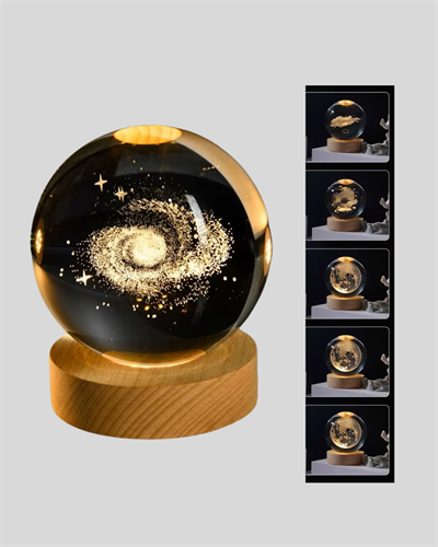 Samanyolu Desenli Kristal Küre Ahşap Standlı Gün Işığı LED Masa Lambası