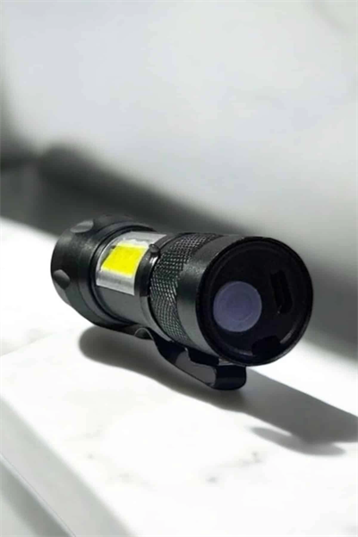 Şarjlı Metal Zoomlu El Feneri Işıldak Led Işık Taşınabilir El Lambası
