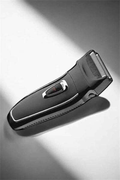 Şarjlı Paslanmaz Çelik Bıçaklı ve Kablosuz Saç Sakal Tıraş Makinesi