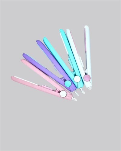 Seyahat Tipi Mini Saç Düzleştirici – Seramik Kaplama, Hızlı Isınma, Kompakt Tasarım