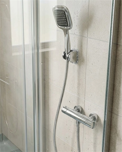 Siyah Duş Başlığı Seti Spiral Hortumlu El Duşu ve Duvar Askısı Banyo Seti