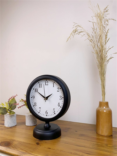 Siyah Metal Masa Saati 25×20 cm