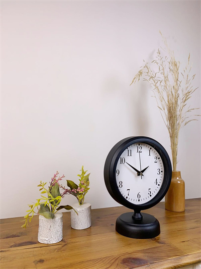 Siyah Metal Masa Saati 25×20 cm