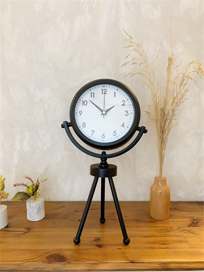 Siyah Metal Mini Tripod Dekoratif Masa Saati 45×26 cm