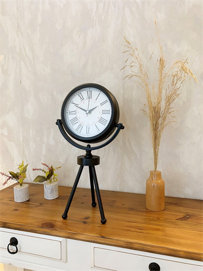 Siyah Metal Mini Tripod Modern Masa Saati 45×26 cm