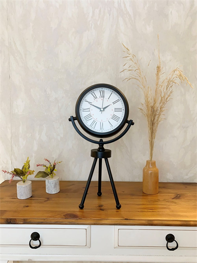 Siyah Metal Mini Tripod Modern Masa Saati 45×26 cm