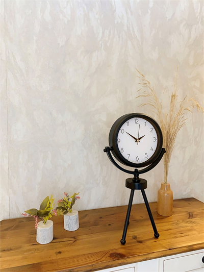 Siyah Metal Mini Tripod Zarif Masa Saati 45×26 cm