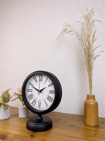 Siyah Metal Modern Masa Saati 25×20 cm