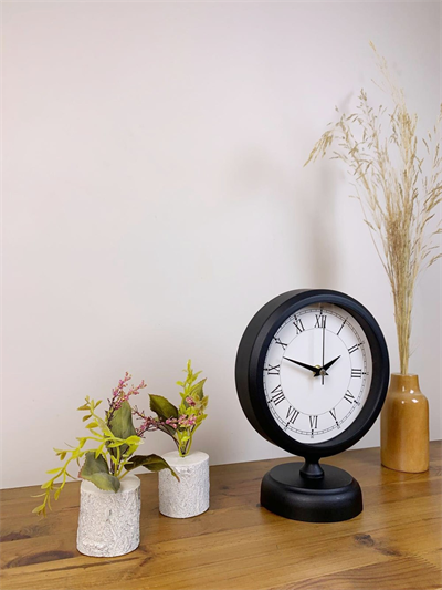 Siyah Metal Retro Masa Saati 25×20 cm