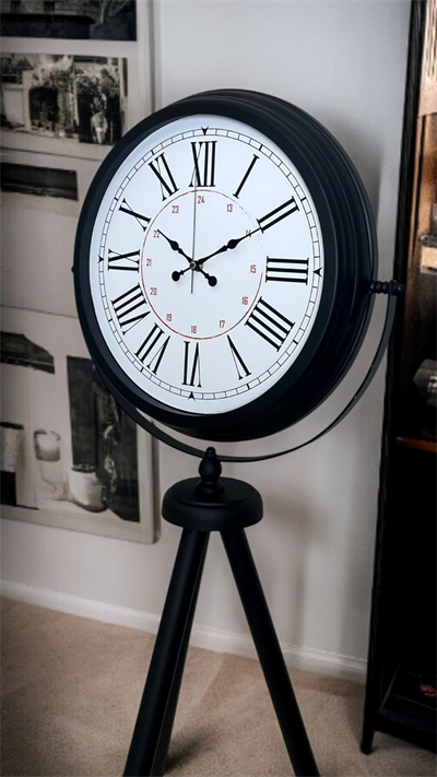 Siyah Roma Rakamlı Lüks Tasarım Tripod Ayaklı Saat
