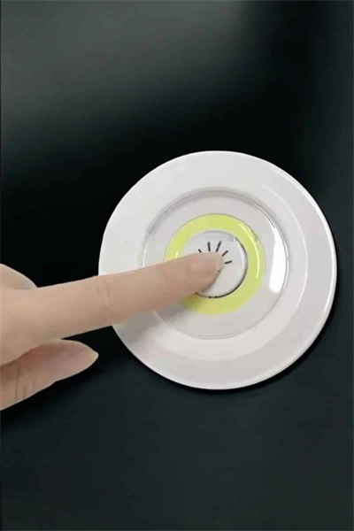 Spot Lamba Led Işık 3lü Uzaktan Kumandalı Pilli Yapışkanlı Kablosuz Yeni Nesil