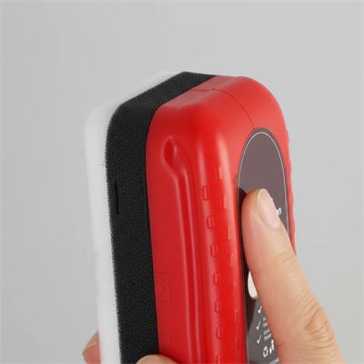 Su Tutmayan Araç Camı Temizleme Süngeri - Güvenli ve Kolay Kullanım