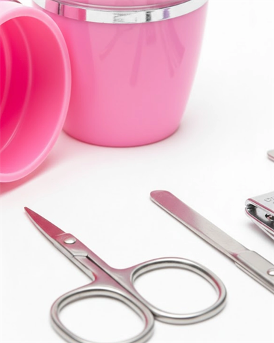 Tırnak Bakım Manikür Pedikür Seti 4 Parça Pembe Ev ve Seyahat Uyumlu