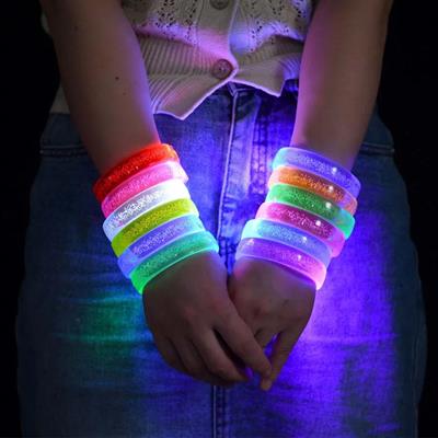 Turuncu Led Işıklı Baskı Yapılabilen Pilli Bileklik Bilezik 1,5 cm Genişlik (3936)