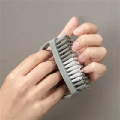 Tutamaçlı Plastik Pratik Tırnak Ve Kıyafet Yaka Temizlik Fırçası- Tp-113 Bx40