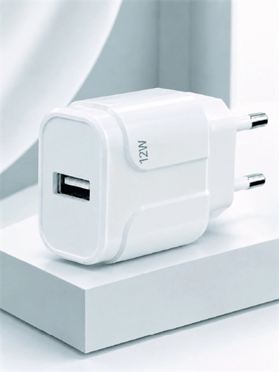 USB Girişli 12W Şarj Adaptörü Kompakt Telefon Şarj Cihazı