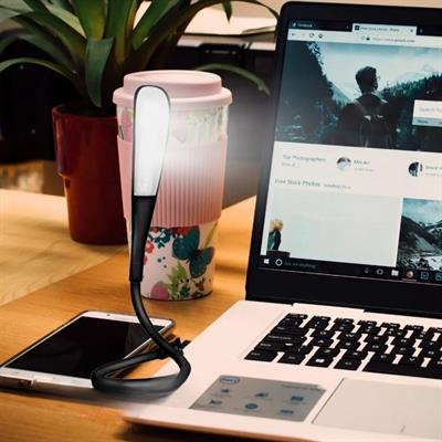 USB Girişli 14 Ledli 3 Kademeli Dokunmatik Masa/Kitap Okuma Lambası Ledi Siyah (3936)