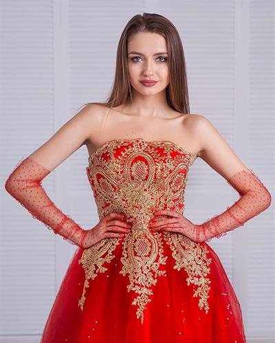 Uzun Boy Kırmızı Puantiyeli Kırmızı Renk Yetişkin Tül Eldiven 55 cm (3936)