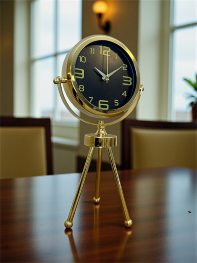Vintage Prestige Üç Ayaklı Metal Masa Saati