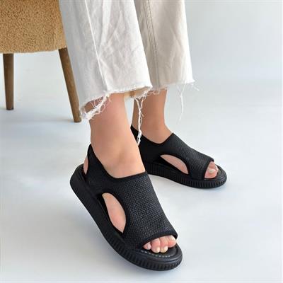 Wayi Siyah Hasır Cilt Sandalet