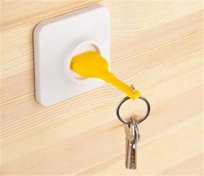 Yapışkanlı Priz Görünümlü Kapı Duvar Tipi Anahtarlık Askılık Bx40