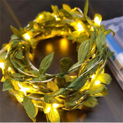 Yapraklı Dekorlu 3 Metre Peri Led Pilli  ışık Yılbaşı Aydınlatma Bx40