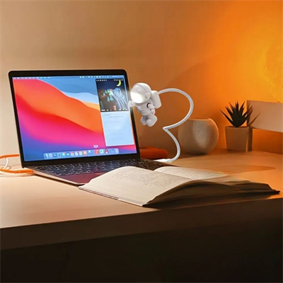 USB Astronot Gece Lambası, Masa Lambası, Kitap Okuma Lambası Işığı